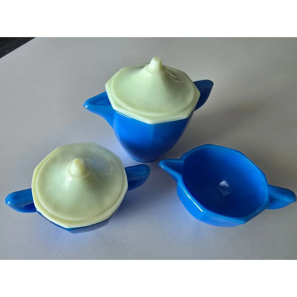 Vintage Blue Milk Glass Creamer Sugar Bowl Set Kitchen Decor Cute‎